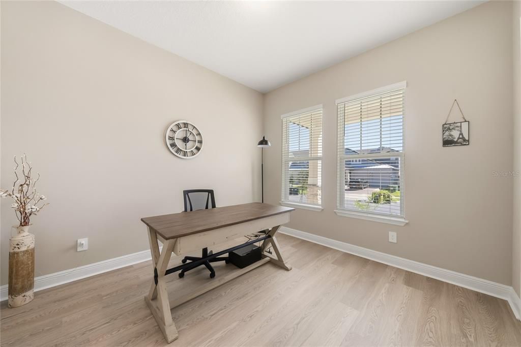 For Sale: $664,000 (4 beds, 3 baths, 2080 Square Feet)