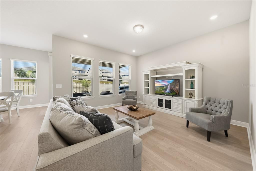 For Sale: $664,000 (4 beds, 3 baths, 2080 Square Feet)