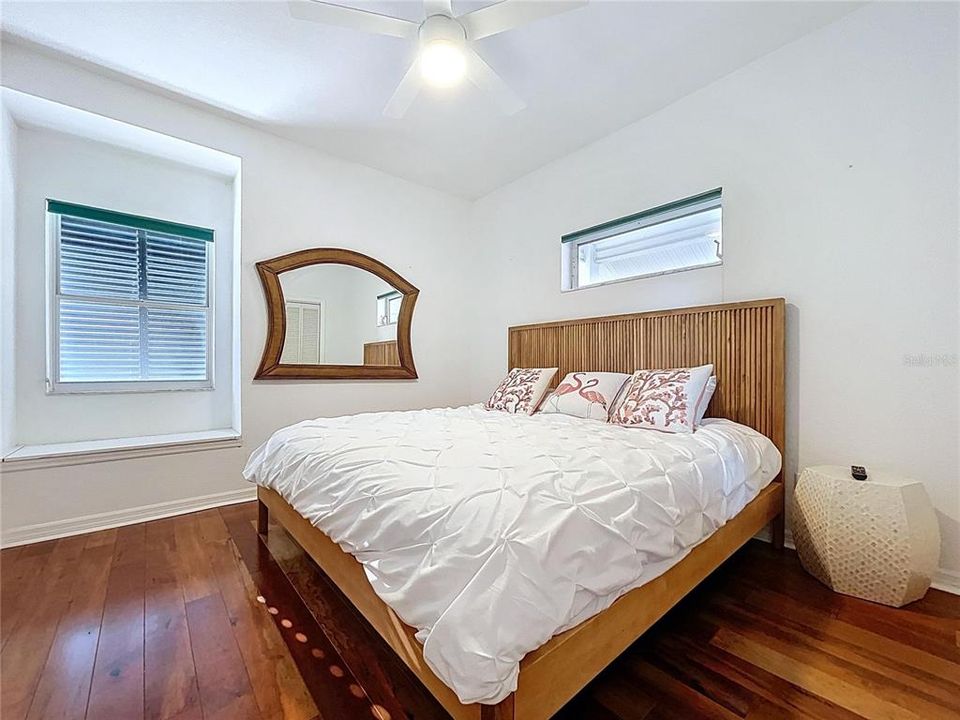 For Sale: $1,990,000 (3 beds, 2 baths, 2076 Square Feet)