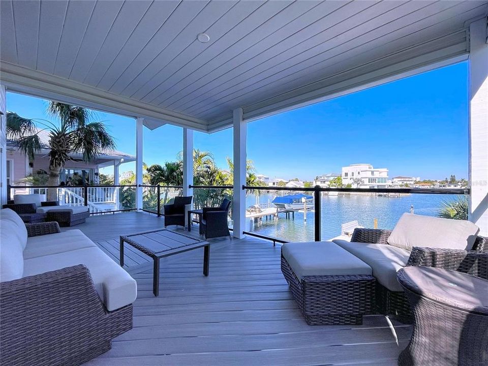 For Sale: $1,990,000 (3 beds, 2 baths, 2076 Square Feet)