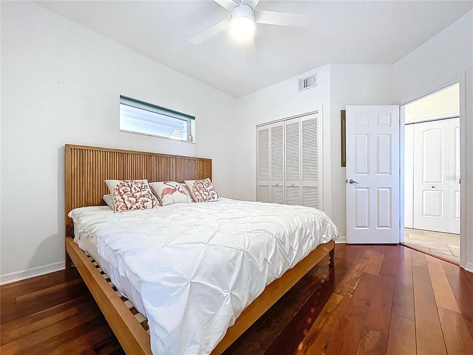 For Sale: $1,990,000 (3 beds, 2 baths, 2076 Square Feet)