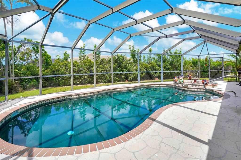 En Venta: $475,000 (3 camas, 2 baños, 1930 Pies cuadrados)