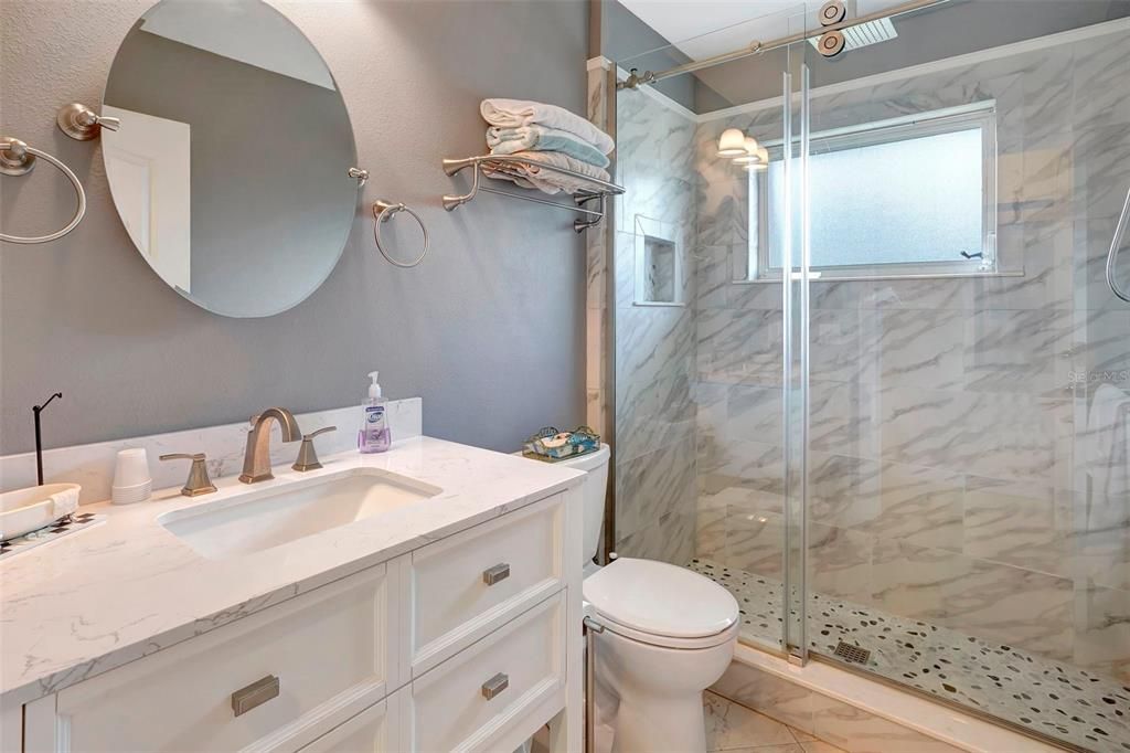 En Venta: $475,000 (3 camas, 2 baños, 1930 Pies cuadrados)