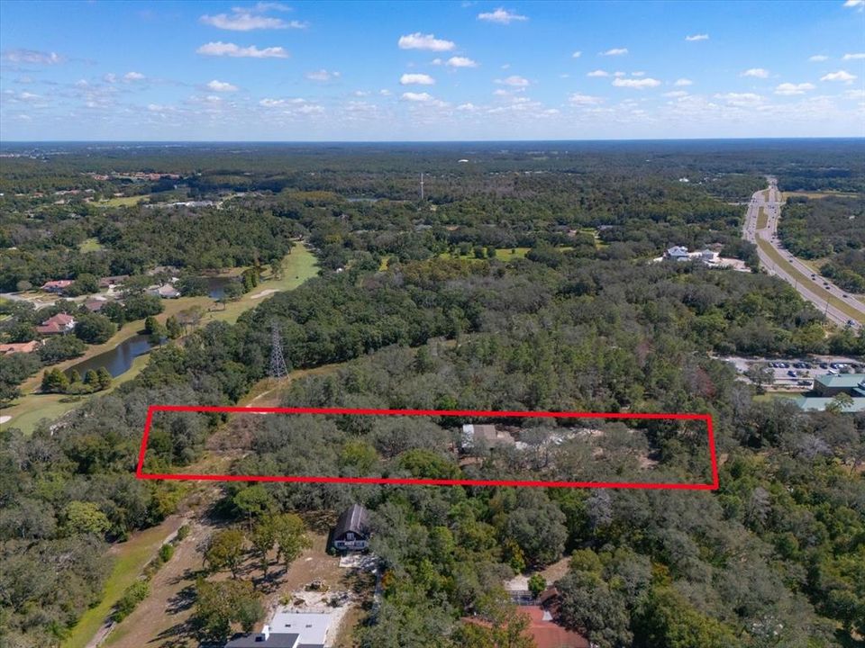 待售: $775,000 (2.92 acres)