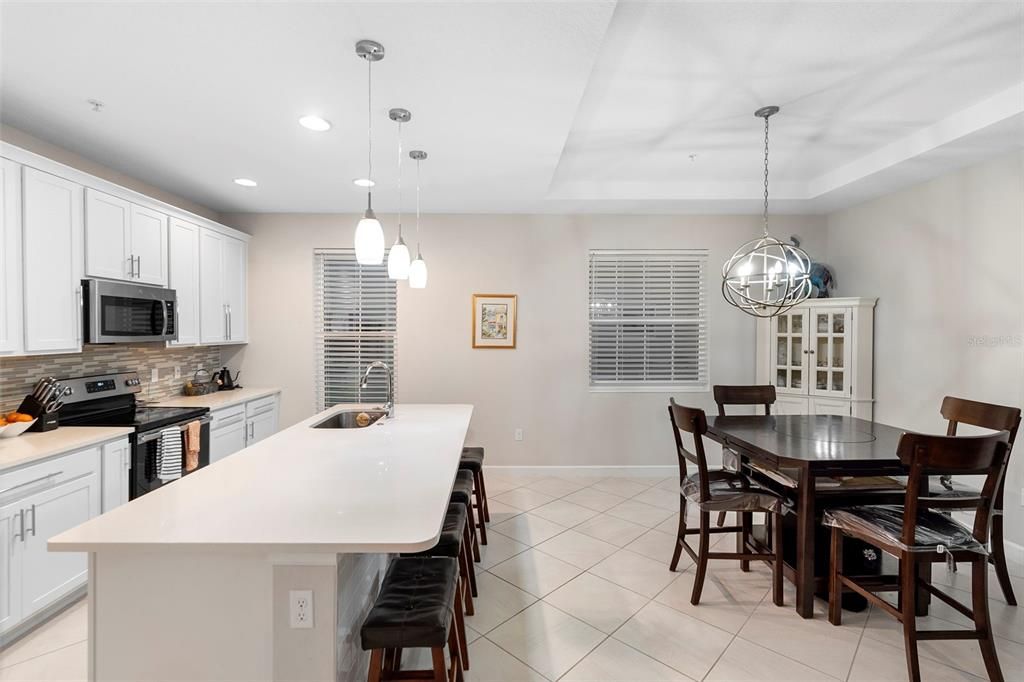 For Sale: $464,900 (3 beds, 3 baths, 1989 Square Feet)