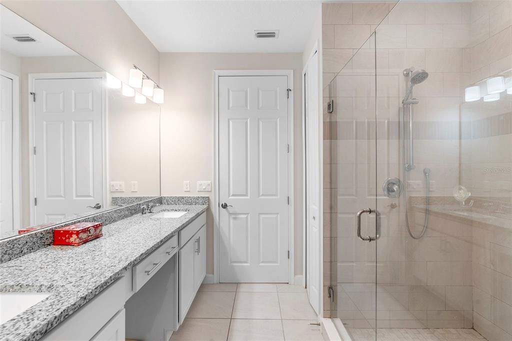 For Sale: $464,900 (3 beds, 3 baths, 1989 Square Feet)