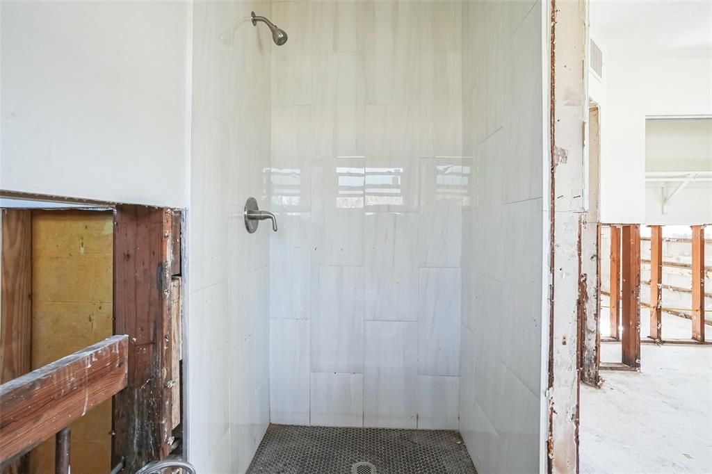 Под контрактом: $199,000 (3 спален, 3 ванн, 1344 Квадратных фут)