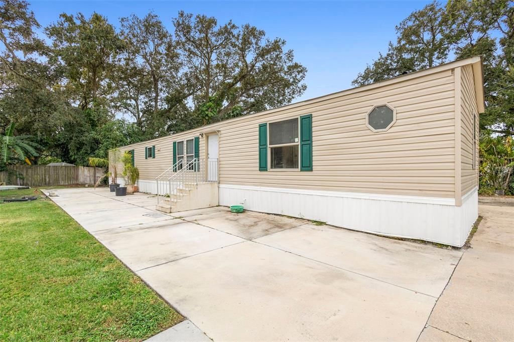 待售: $249,000 (3 贝兹, 2 浴室, 1200 平方英尺)