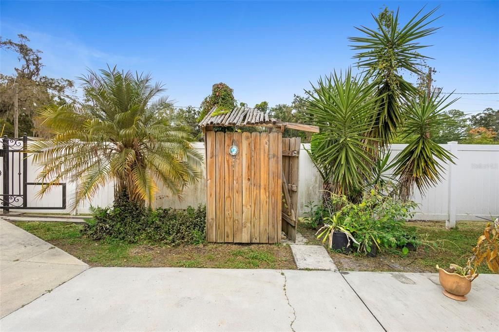 待售: $249,000 (3 贝兹, 2 浴室, 1200 平方英尺)