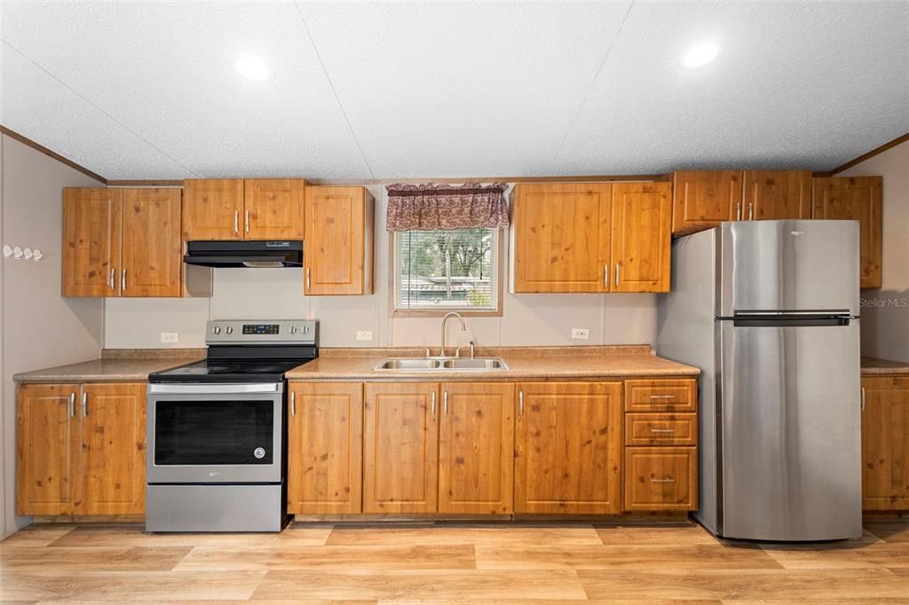 待售: $249,000 (3 贝兹, 2 浴室, 1200 平方英尺)