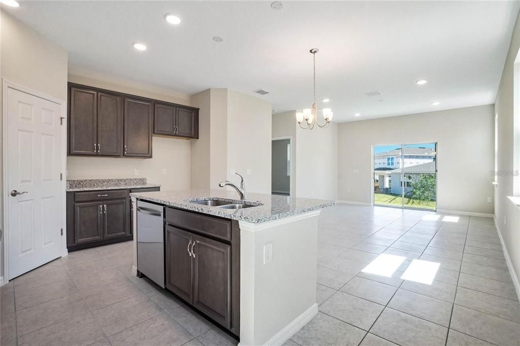 Active With Contract: $293,490 (3 beds, 2 baths, 1426 Square Feet)