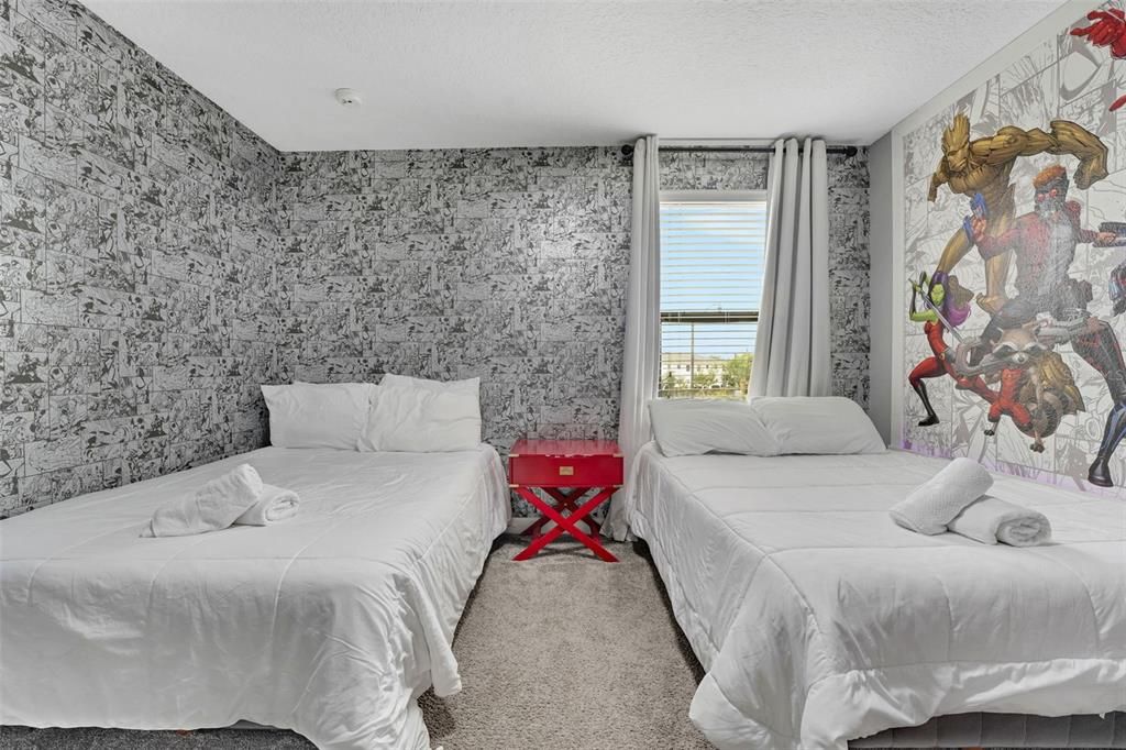 待售: $899,000 (8 贝兹, 5 浴室, 4303 平方英尺)