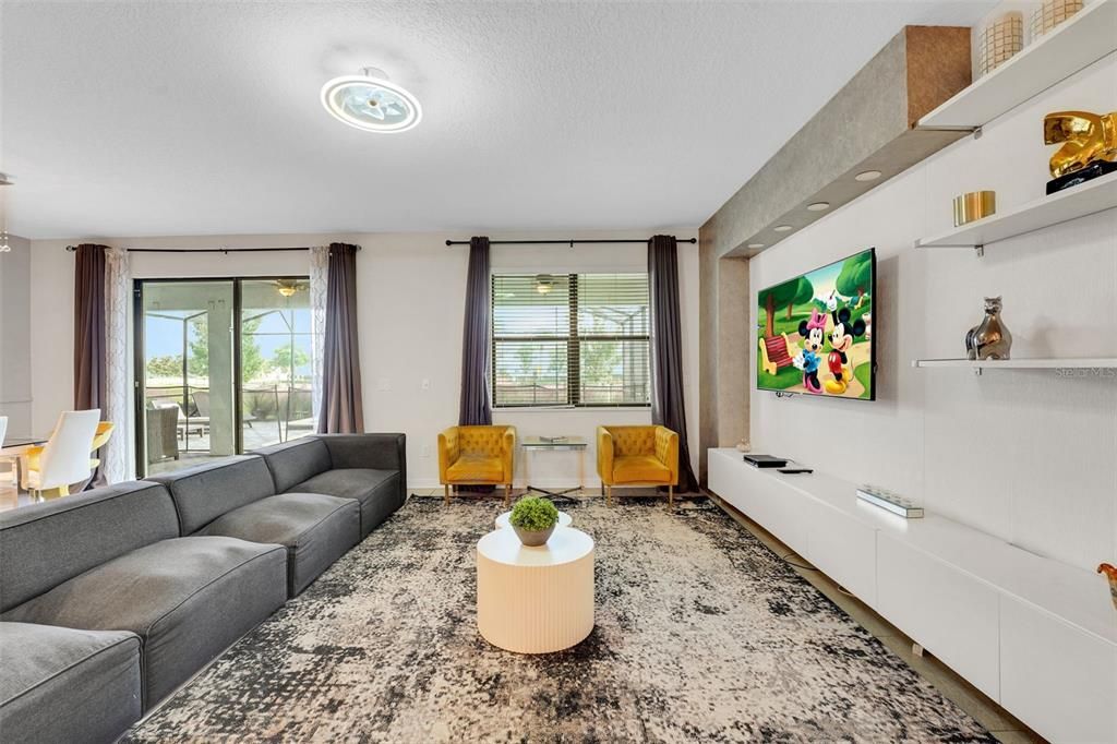 待售: $899,000 (8 贝兹, 5 浴室, 4303 平方英尺)