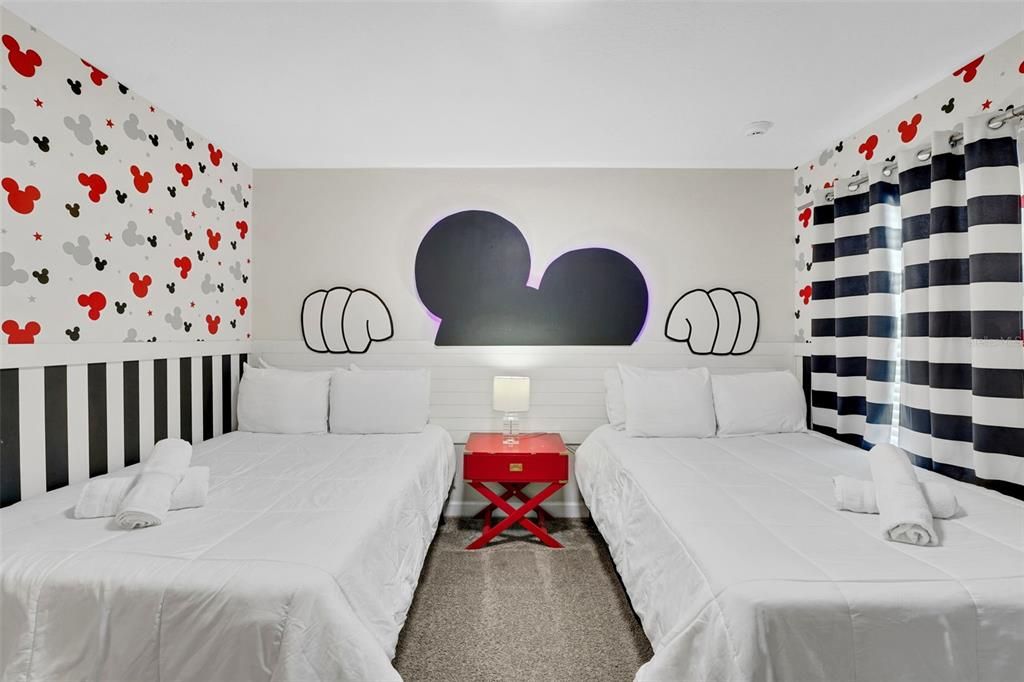 待售: $899,000 (8 贝兹, 5 浴室, 4303 平方英尺)