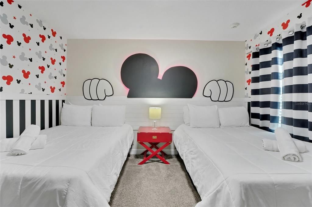 待售: $899,000 (8 贝兹, 5 浴室, 4303 平方英尺)