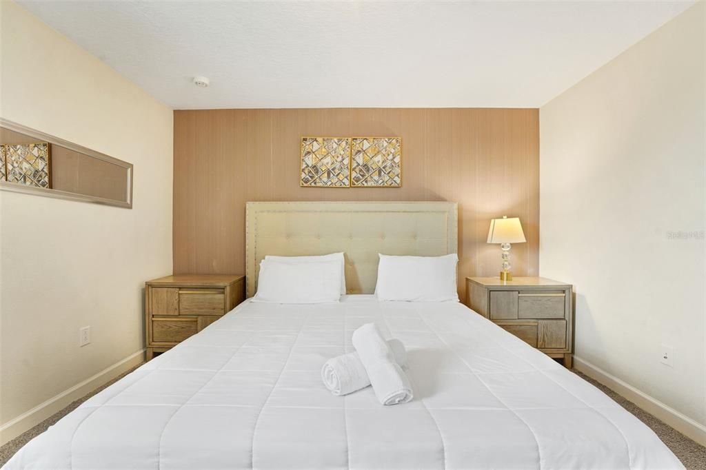 待售: $899,000 (8 贝兹, 5 浴室, 4303 平方英尺)