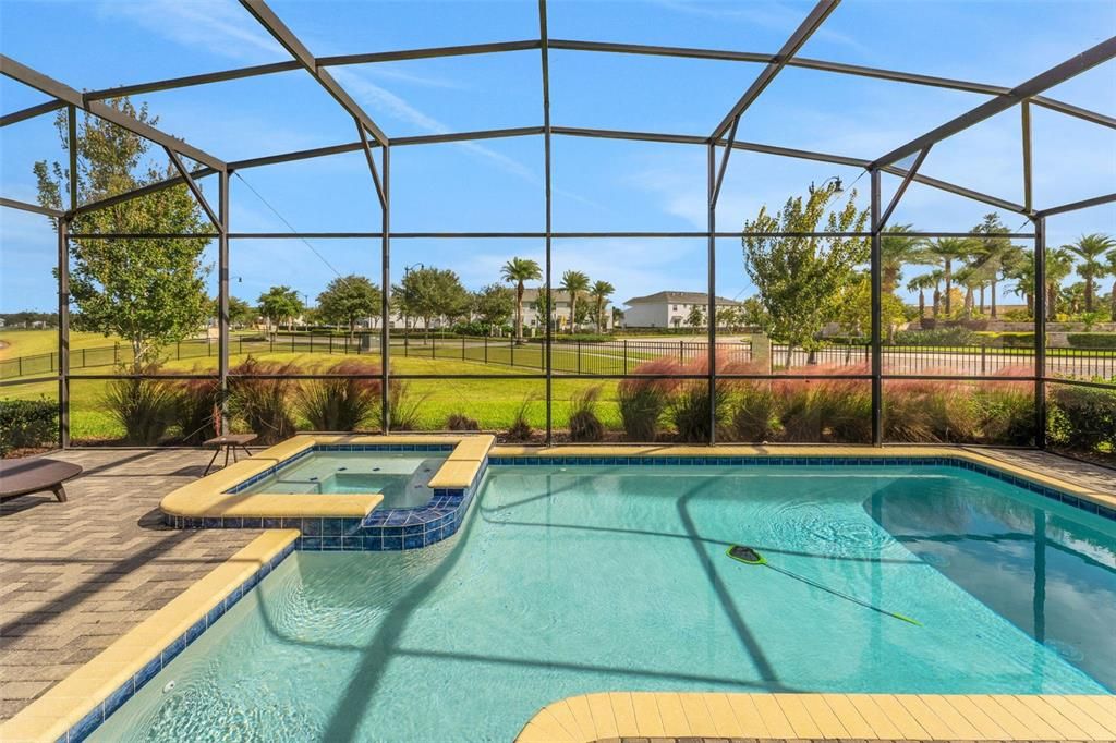 待售: $899,000 (8 贝兹, 5 浴室, 4303 平方英尺)