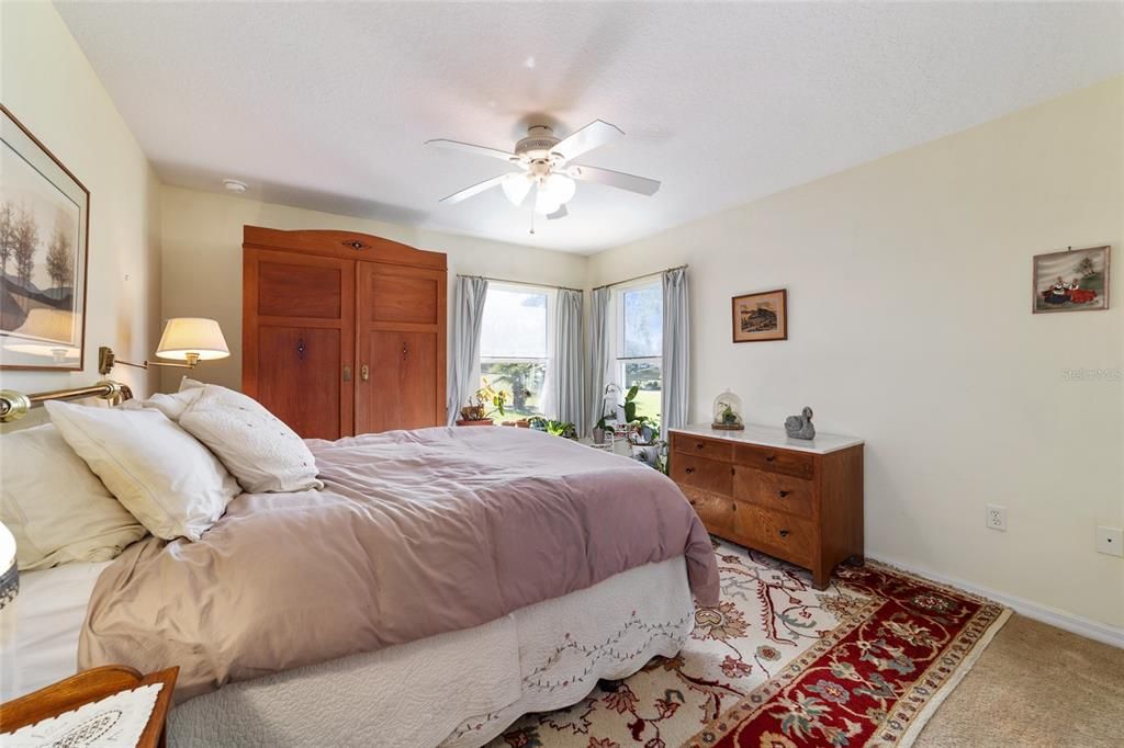 For Sale: $1,595,000 (3 beds, 2 baths, 2397 Square Feet)