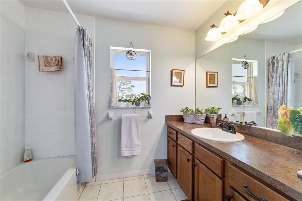 For Sale: $1,595,000 (3 beds, 2 baths, 2397 Square Feet)