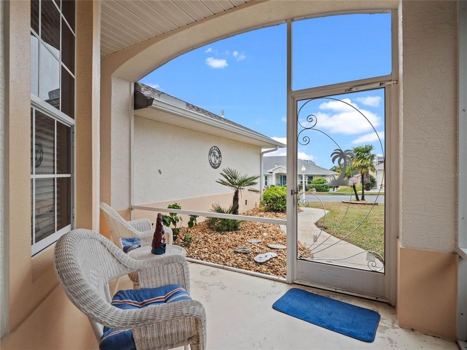 For Sale: $269,900 (3 beds, 2 baths, 1453 Square Feet)