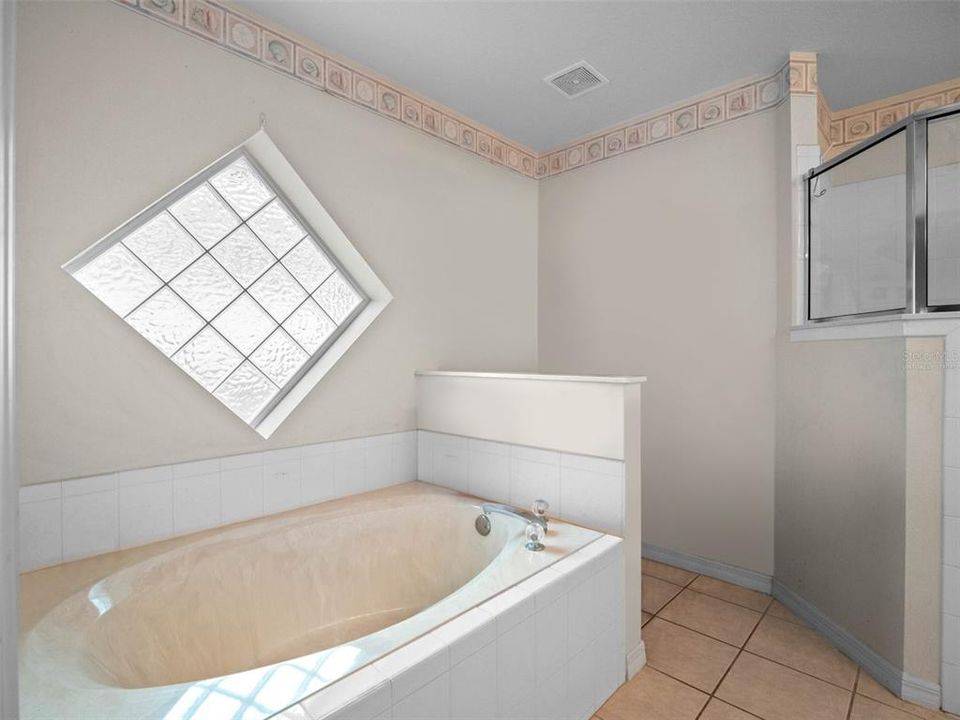 For Sale: $269,900 (3 beds, 2 baths, 1453 Square Feet)