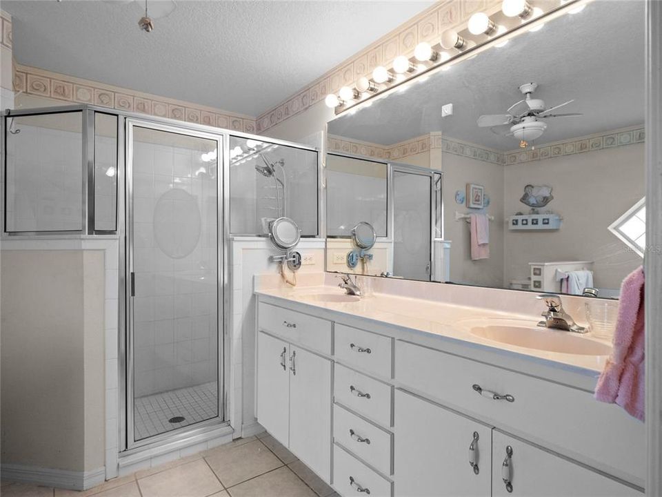 For Sale: $269,900 (3 beds, 2 baths, 1453 Square Feet)