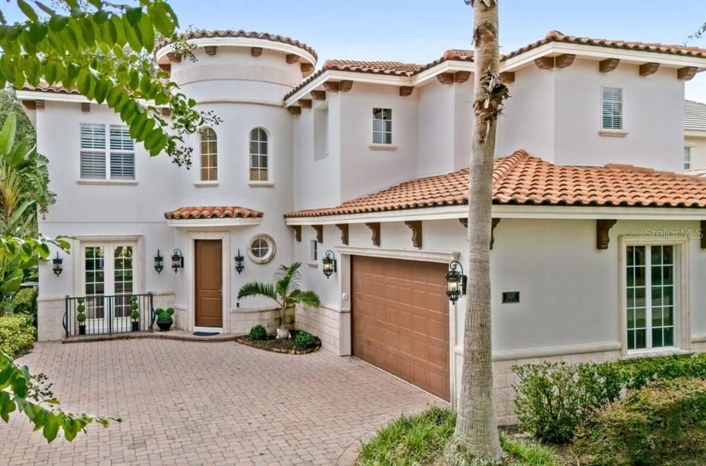 На продажу: $1,600,000 (4 спален, 5 ванн, 4099 Квадратных фут)