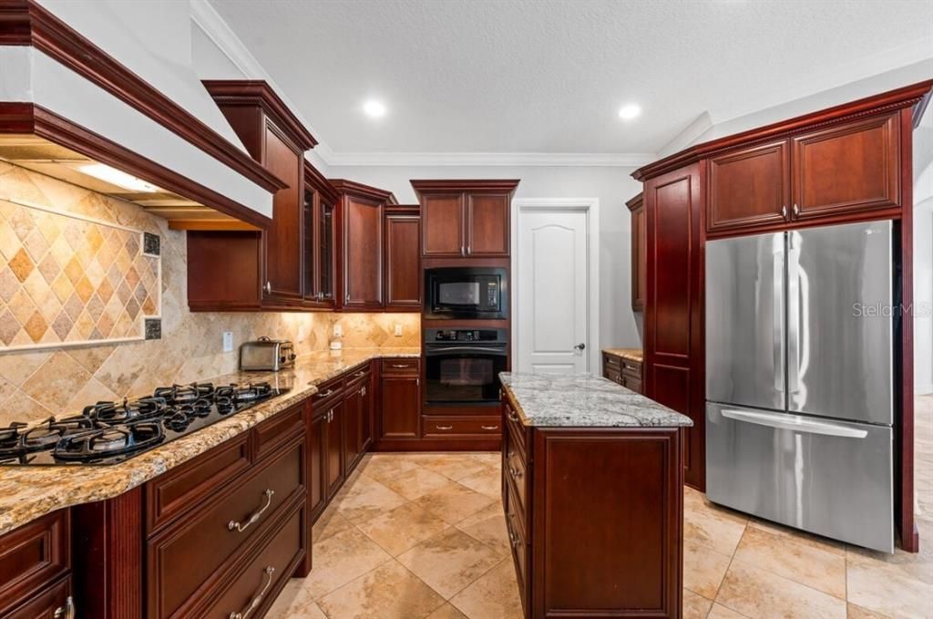 На продажу: $1,600,000 (4 спален, 5 ванн, 4099 Квадратных фут)