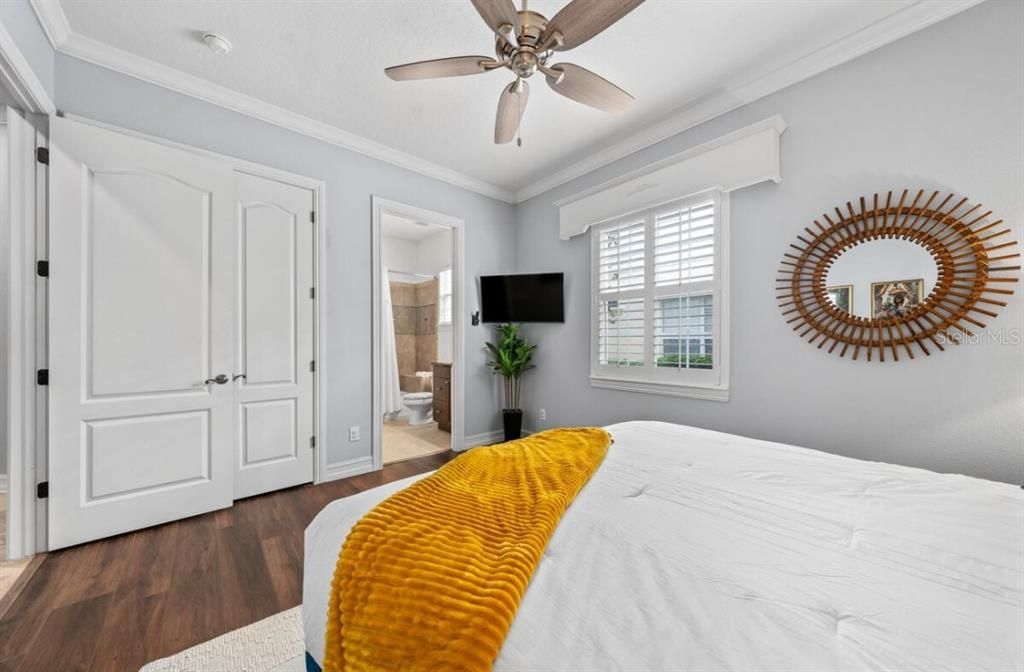 На продажу: $1,600,000 (4 спален, 5 ванн, 4099 Квадратных фут)