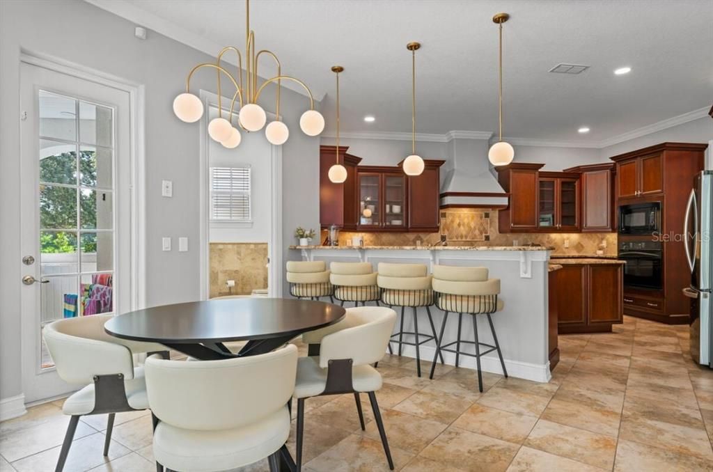 На продажу: $1,600,000 (4 спален, 5 ванн, 4099 Квадратных фут)