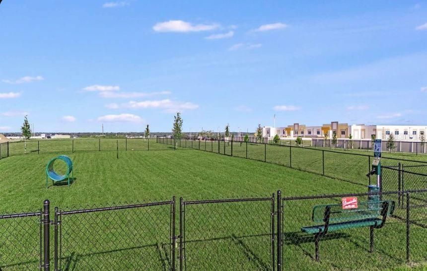 For Sale: $315,000 (4 beds, 2 baths, 1848 Square Feet)