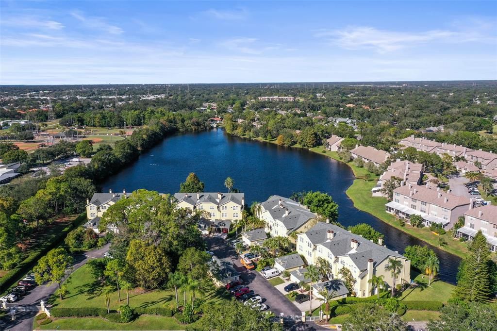 En Venta: $447,000 (3 camas, 3 baños, 2500 Pies cuadrados)