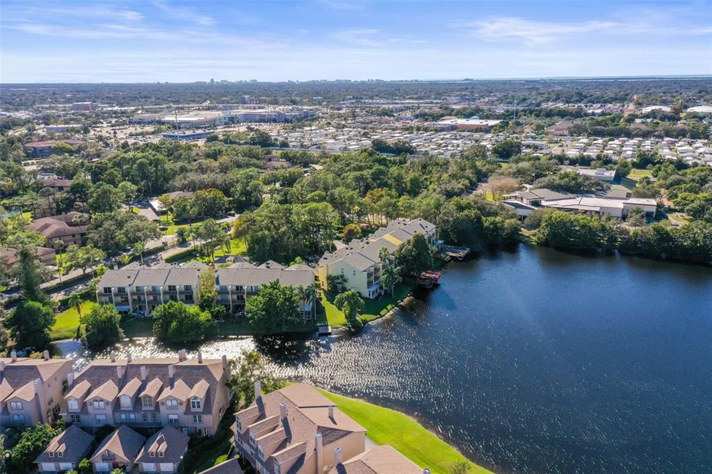 En Venta: $447,000 (3 camas, 3 baños, 2500 Pies cuadrados)