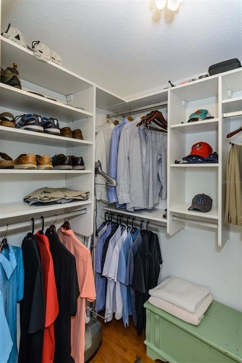 En Venta: $447,000 (3 camas, 3 baños, 2500 Pies cuadrados)