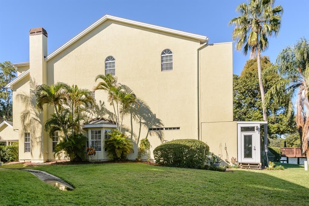 En Venta: $447,000 (3 camas, 3 baños, 2500 Pies cuadrados)