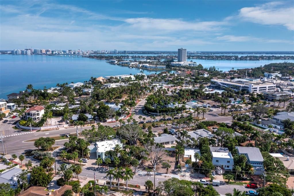 待售: $995,000 (0.15 acres)