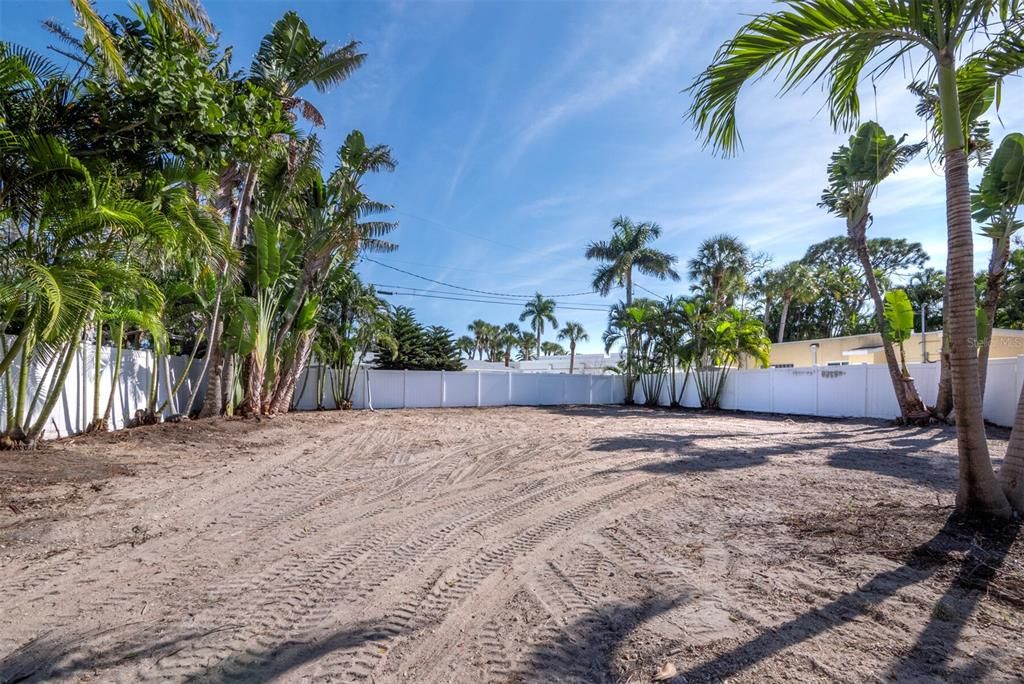 待售: $995,000 (0.15 acres)