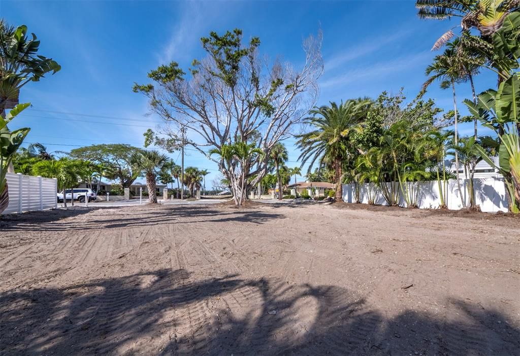 待售: $995,000 (0.15 acres)