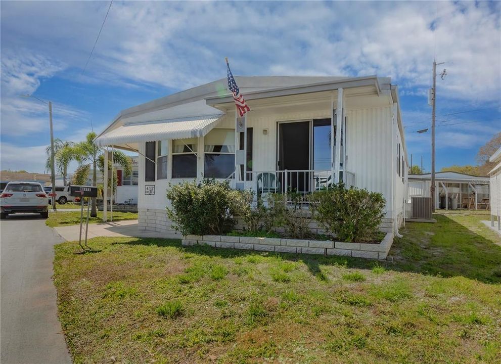 For Sale: $120,000 (2 beds, 2 baths, 1200 Square Feet)