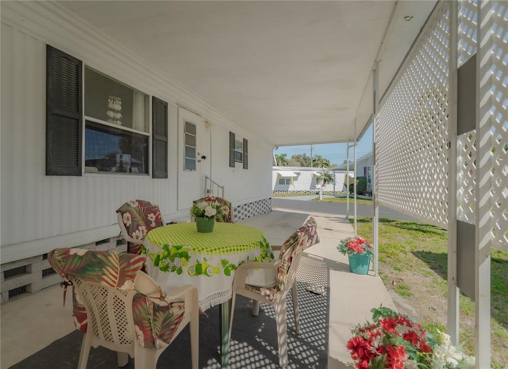 For Sale: $120,000 (2 beds, 2 baths, 1200 Square Feet)