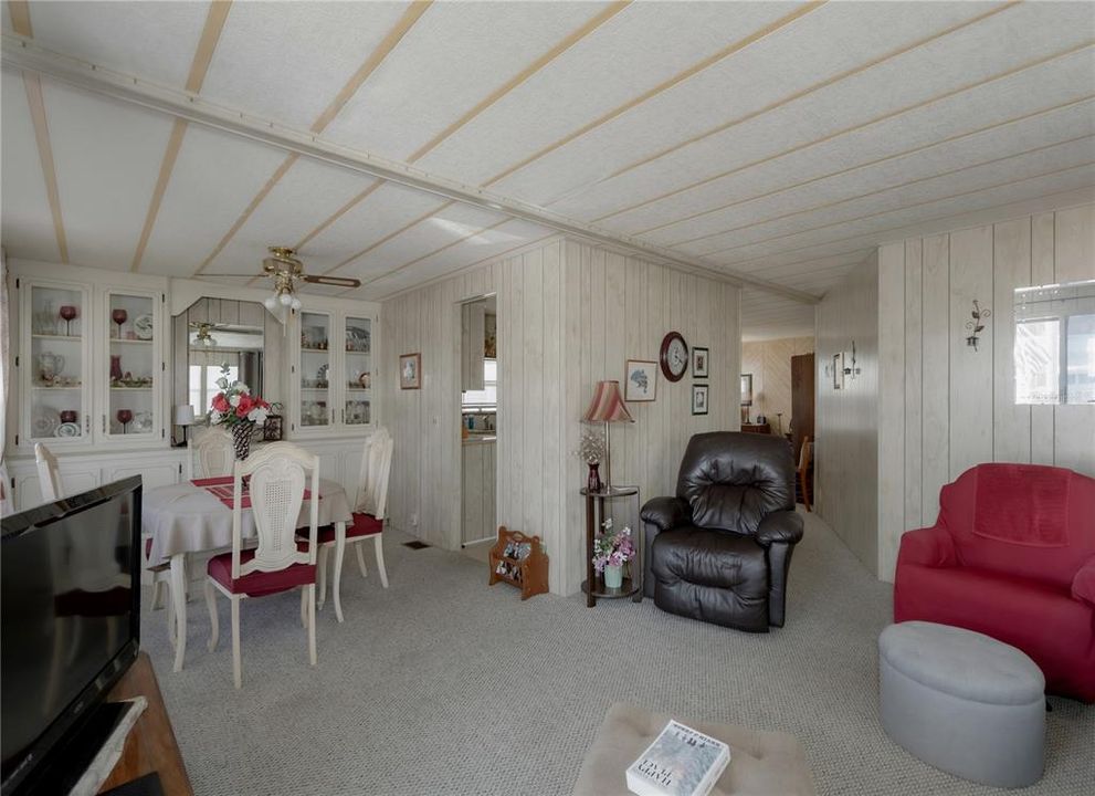 For Sale: $120,000 (2 beds, 2 baths, 1200 Square Feet)