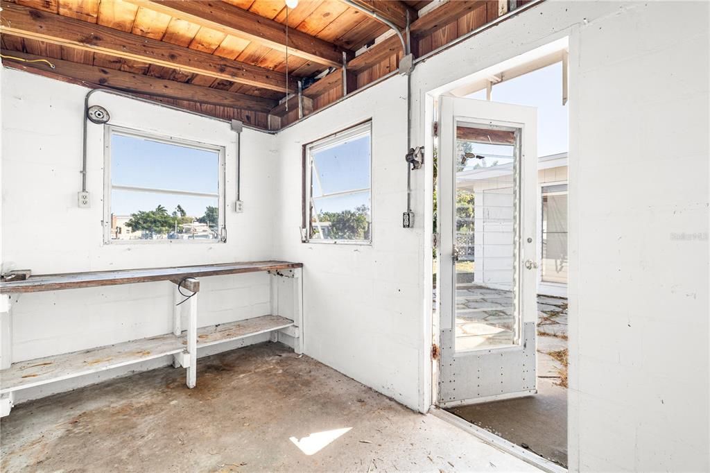 На продажу: $635,000 (2 спален, 1 ванн, 775 Квадратных фут)