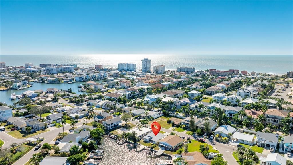 На продажу: $635,000 (2 спален, 1 ванн, 775 Квадратных фут)