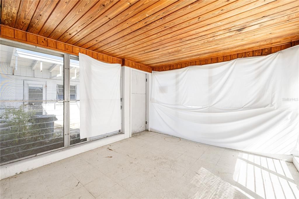 На продажу: $635,000 (2 спален, 1 ванн, 775 Квадратных фут)