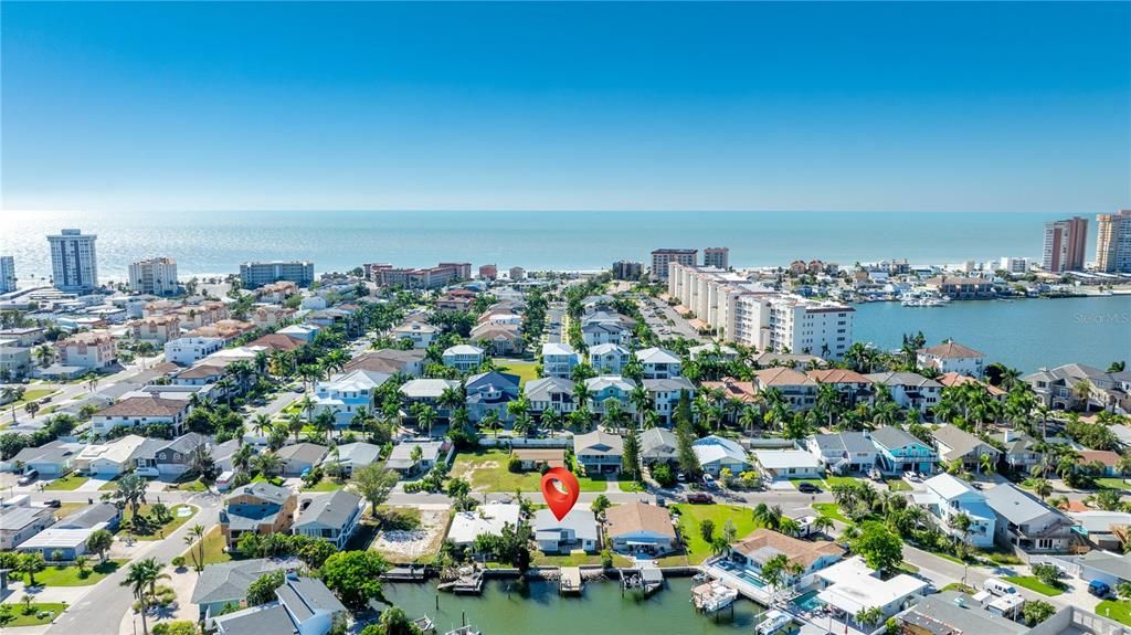 На продажу: $635,000 (2 спален, 1 ванн, 775 Квадратных фут)