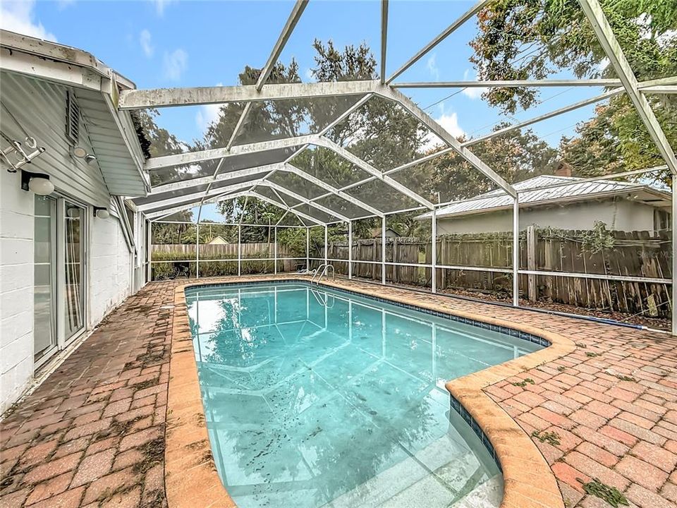 На продажу: $264,900 (3 спален, 1 ванн, 1246 Квадратных фут)