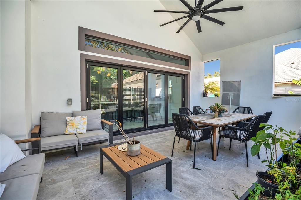 На продажу: $1,250,000 (5 спален, 4 ванн, 3919 Квадратных фут)