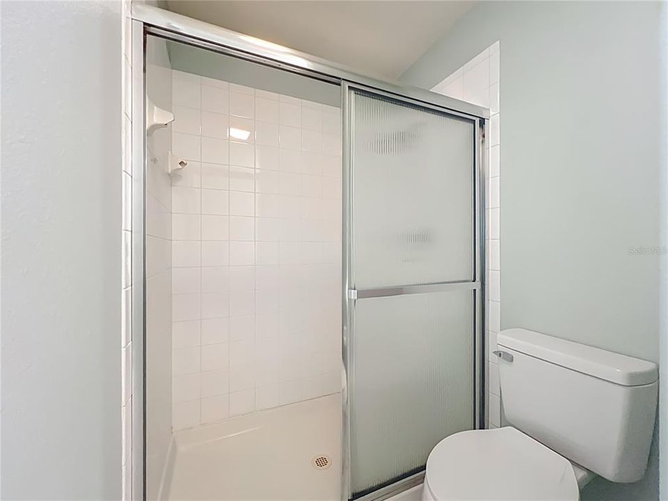 待售: $269,800 (2 贝兹, 2 浴室, 1068 平方英尺)