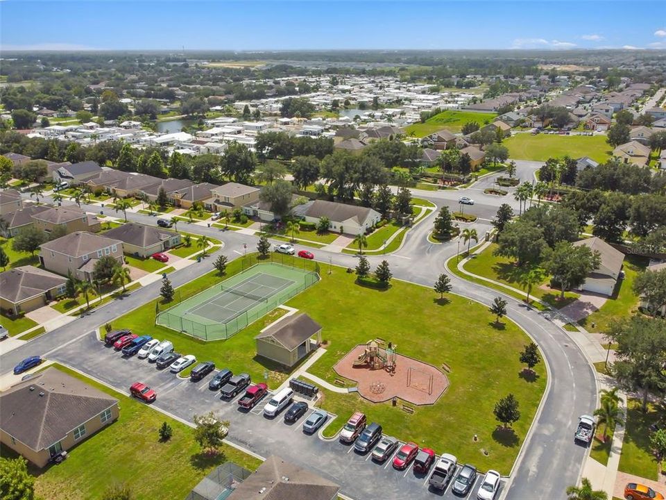 En Venta: $375,000 (4 camas, 3 baños, 1962 Pies cuadrados)