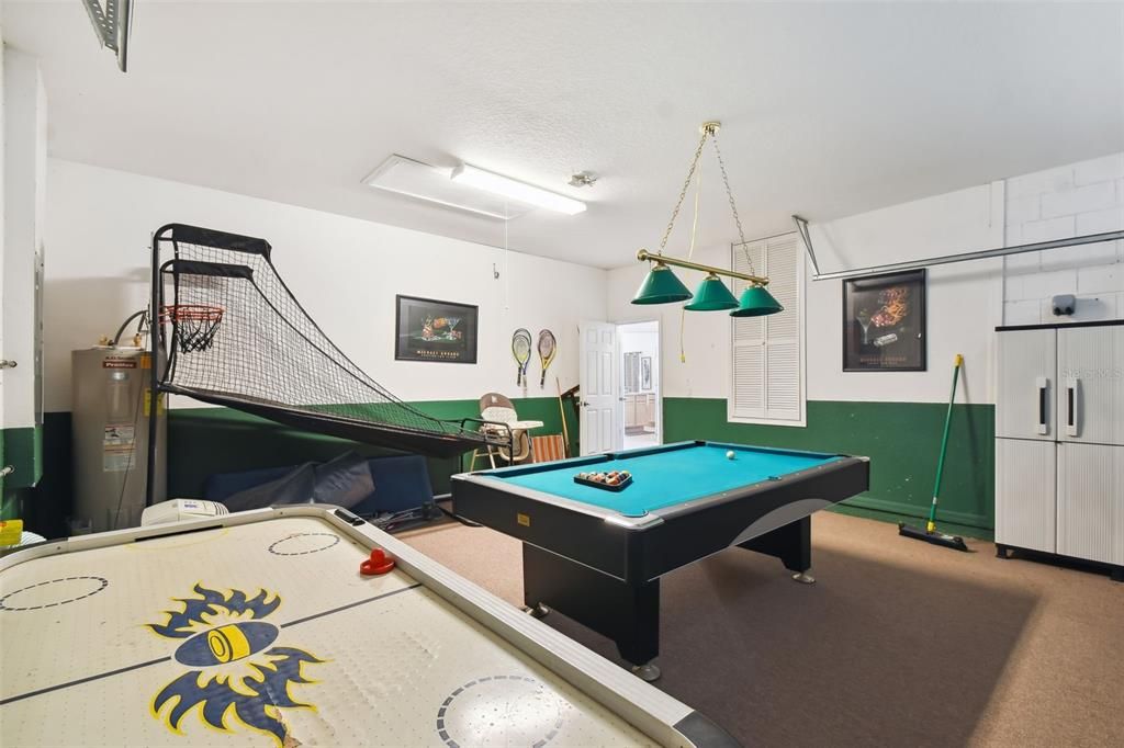 En Venta: $375,000 (4 camas, 3 baños, 1962 Pies cuadrados)